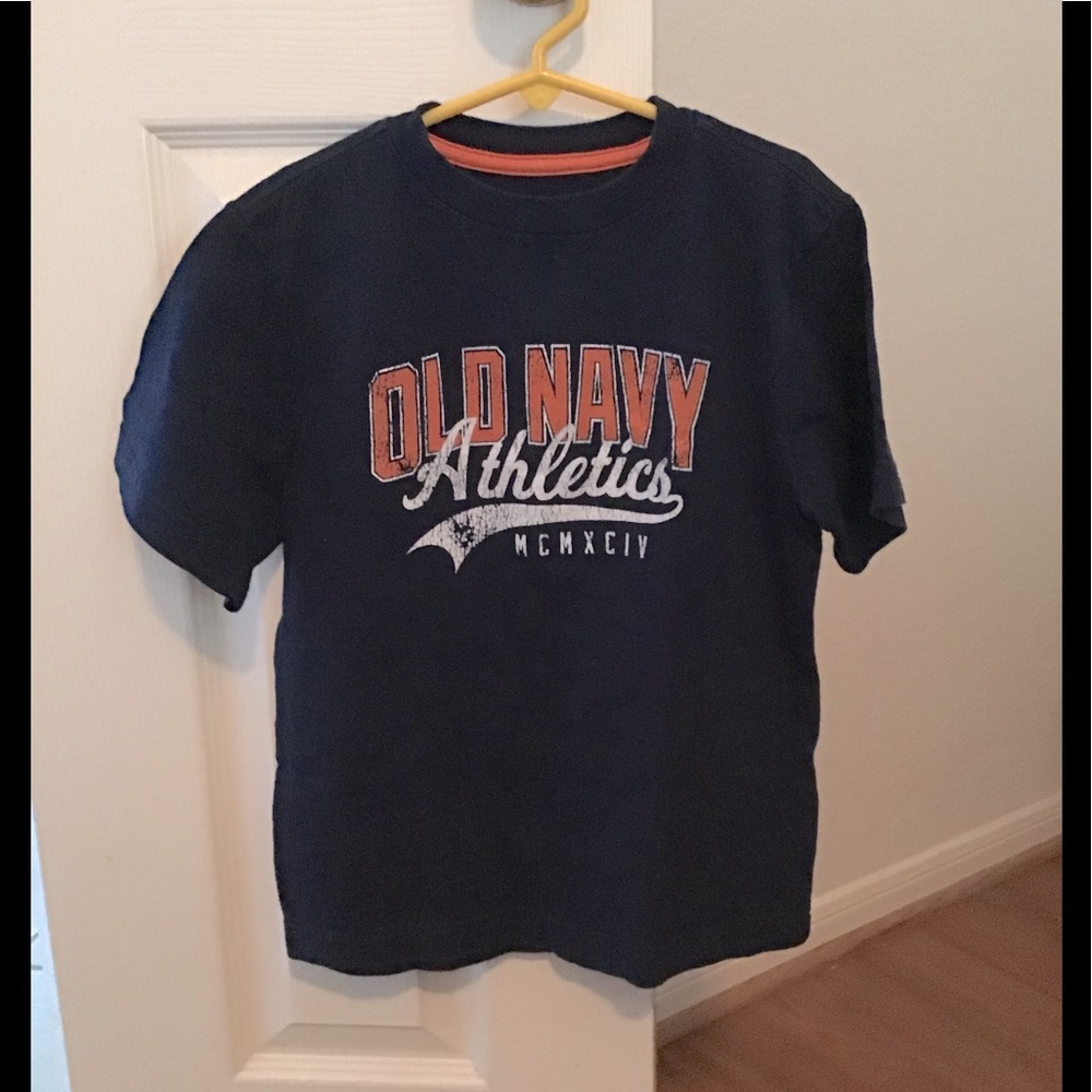 Old Navy youth graphic tee Sz S